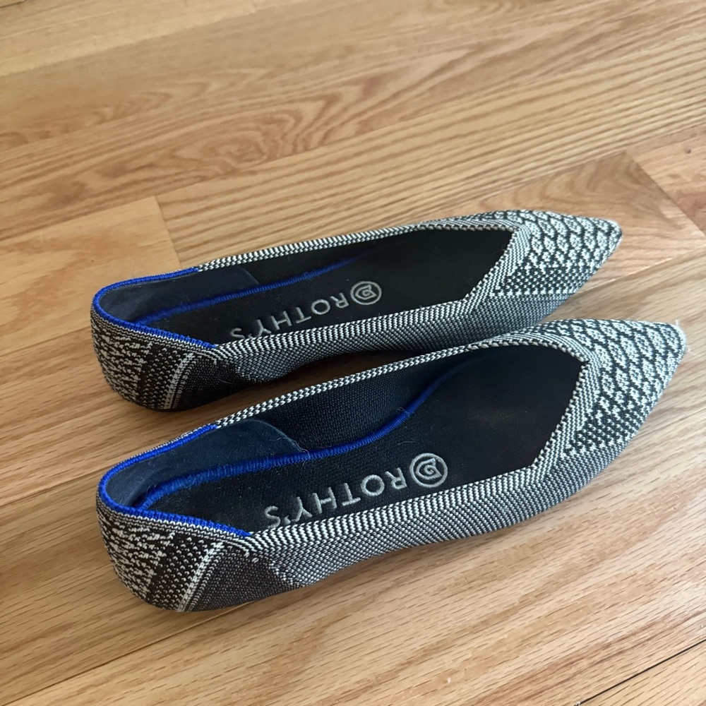 Rothy’s The Point Python Black and White Rare Retired Shoe Style Flats Size 7 - Picture 6 of 8
